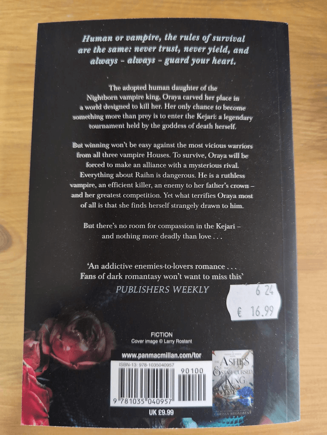 The Serpent and the Wings of Night - Carissa Broadbent 