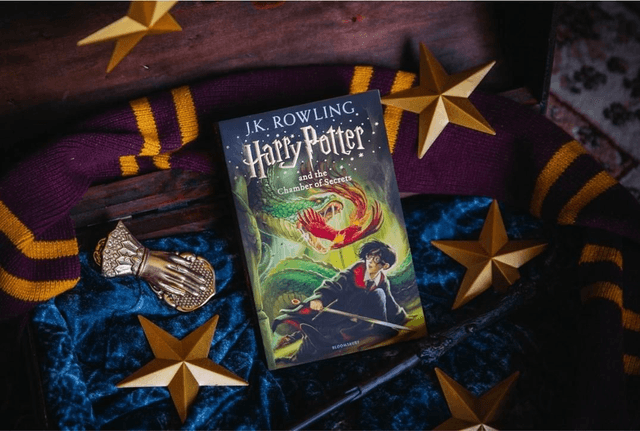 Harry Potter and the Chamber of Secrets (2) - J.K. Rowling 